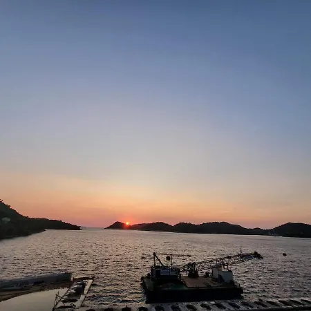 Riva Lastovo 우블리